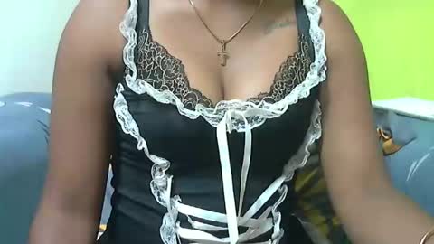 Snapshot of ashleyqueen_x chatting on 09-23-25, 06:55 ashleyqueen X online show from 09-23-25, 06:55
