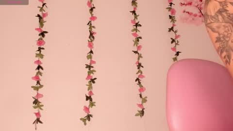 dahiana online show from 02-18-26, 07:32