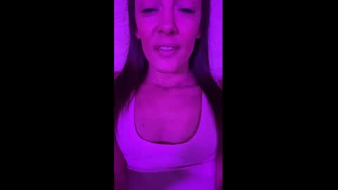 Ashley online show from 10-12-25, 04:50