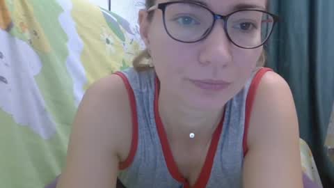 Ashley online show from 10-26-25, 06:19