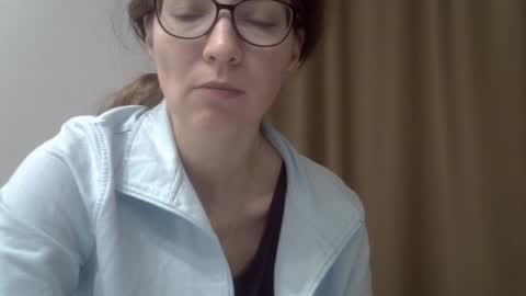 Ashley online show from 02-04-26, 06:41