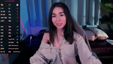 Ashley online show from 11-25-25, 01:22