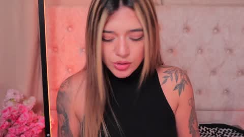 Ashley Lauren online show from 01-31-25, 07:07