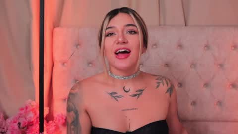 Ashley Lauren online show from 02-06-25, 06:51