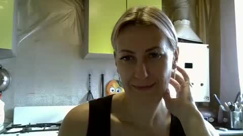 Snapshot of ashleyxhoney chatting on 09-18-25, 06:59 AshleyXHoney online show from 09-18-25, 06:59