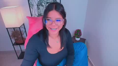 Ashleyy18   online show from 04-24-26, 01:30