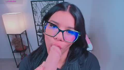 Snapshot of ashleyy18__ chatting on 07-22-26, 09:17 Ashleyy18 online show from 07-22-26, 09:17