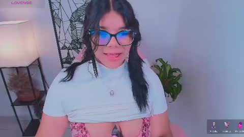 Snapshot of ashleyy18__ chatting on 07-26-26, 12:52 Ashleyy18 online show from 07-26-26, 12:52