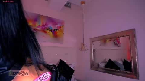 Snapshot of ashlie_dixon1 chatting on 01-27-25, 09:00 Ashlie  online show from 01-27-25, 09:00