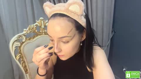 Snapshot of ashliebulson chatting on 02-18-26, 07:21 Anna online show from 02-18-26, 07:21