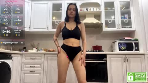 Snapshot of ashliebulson chatting on 03-10-26, 08:25 Anna online show from 03-10-26, 08:25