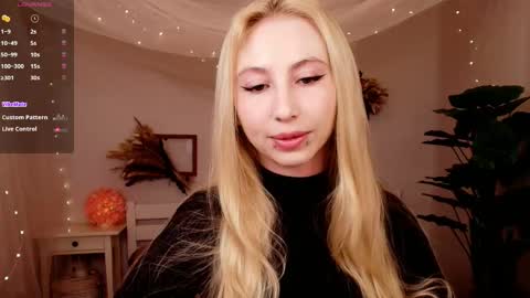 Victoria  online show from 04-29-26, 02:37