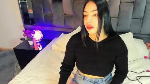 Ashly online show from 05-24-26, 03:33