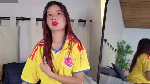 Snapshot of ashly_jones_ chatting on 07-04-26, 04:18 ashly_jones_ online show from 07-04-26, 04:18