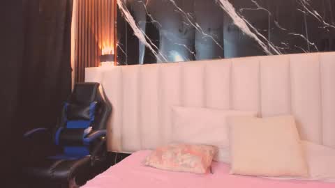 Ashly online show from 02-26-26, 07:13