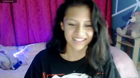 Snapshot of ashly_little2 chatting on 02-11-25, 01:41 Ashly online show from 02-11-25, 01:41