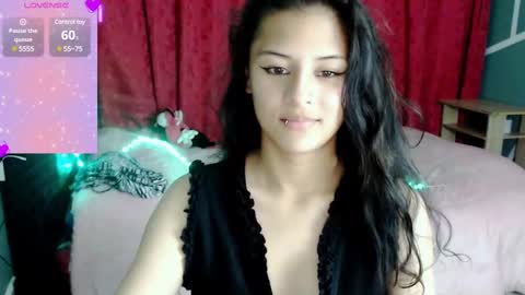 Snapshot of ashly_little2 chatting on 03-05-25, 10:54 Ashly online show from 03-05-25, 10:54