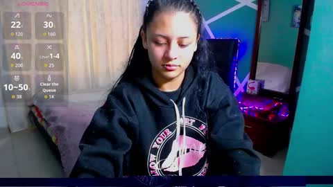 Snapshot of ashly_little2 chatting on 10-06-25, 12:13 Ashly online show from 10-06-25, 12:13