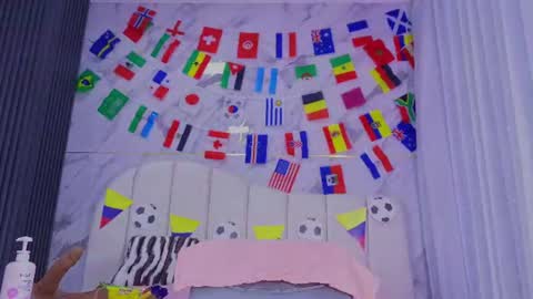 Snapshot of ashly_miller2 chatting on 07-19-26, 11:58 Ashly online show from 07-19-26, 11:58
