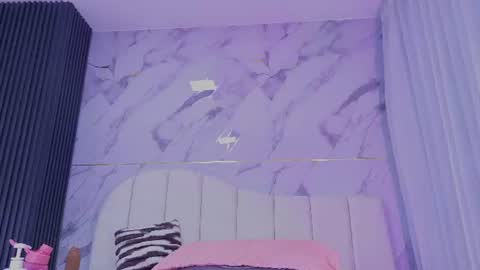 Snapshot of ashly_miller2 chatting on 07-21-26, 11:56 Ashly online show from 07-21-26, 11:56