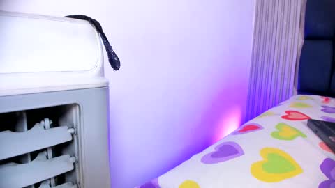 ashlybenison online show from 01-24-25, 07:19