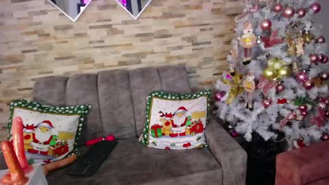Snapshot of ashlye_hill chatting on 12-27-24, 05:52 Ashlye  online show from 12-27-24, 05:52