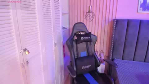 Snapshot of ashlye_miller_ chatting on 02-19-25, 10:34 ashlye_miller_ online show from 02-19-25, 10:34