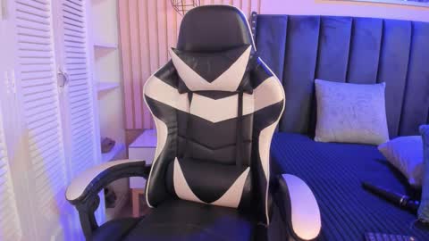 Snapshot of ashlye_miller_ chatting on 02-25-26, 04:33 ashlye_miller_ online show from 02-25-26, 04:33