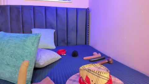 Snapshot of ashlye_miller_ chatting on 03-15-26, 04:29 ashlye_miller_ online show from 03-15-26, 04:29