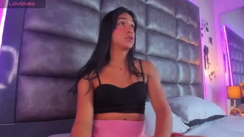 Snapshot of ashlymillerr_ chatting on 07-21-26, 07:27 ashlymillerr_ online show from 07-21-26, 07:27