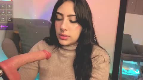 Snapshot of ashlynnlowe_ chatting on 10-16-25, 08:10 Ash online show from 10-16-25, 08:10