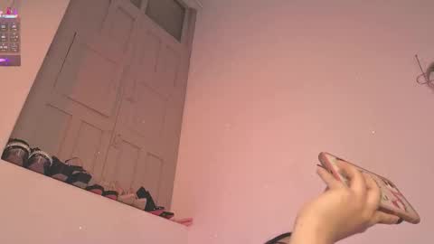 Snapshot of ashlynnlowe_ chatting on 11-10-25, 07:57 Ash online show from 11-10-25, 07:57