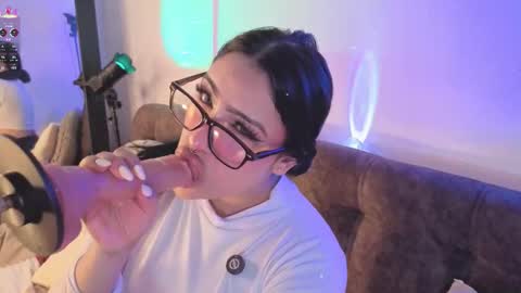 Snapshot of ashlynnlowe_ chatting on 03-03-26, 10:26 Ash online show from 03-03-26, 10:26