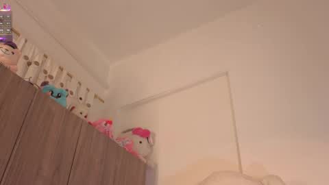 Snapshot of ashlynnlowe_ chatting on 06-04-26, 09:54 Ash online show from 06-04-26, 09:54