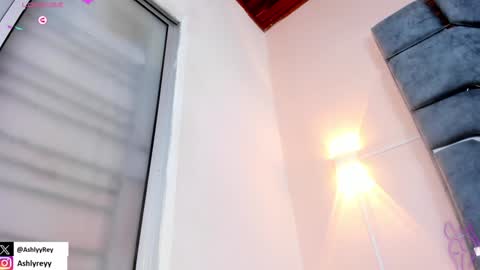 Snapshot of ashlyrey_1 chatting on 01-08-25, 09:55 Ashly online show from 01-08-25, 09:55