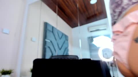 Snapshot of ashlyrey_1 chatting on 01-16-25, 02:19 Ashly online show from 01-16-25, 02:19