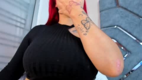 Snapshot of ashlyrey_1 chatting on 02-04-25, 02:17 Ashly online show from 02-04-25, 02:17