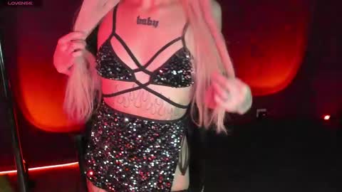 Mila online show from 09-29-25, 07:46