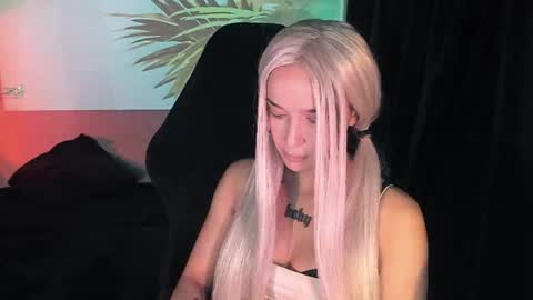 Mila online show from 06-22-26, 05:15