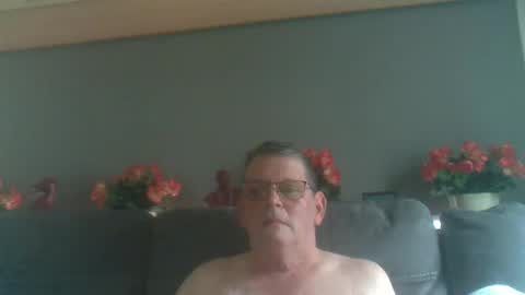 Snapshot of ashwin1964 chatting on 04-04-26, 12:24 Ashwin online show from 04-04-26, 12:24