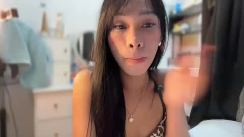 Marj online show from 04-16-26, 02:18