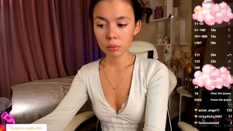 adeline online show from 10-03-25, 04:26