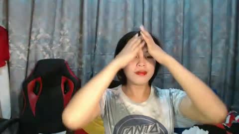 Snapshot of asian_boy_ralph143 chatting on 03-12-25, 05:46 ELLE dont forget to follow and thumbs up online show from 03-12-25, 05:46