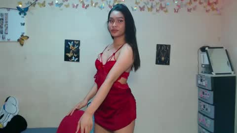 Snapshot of asian_glamm chatting on 01-11-25, 11:02 ANITA online show from 01-11-25, 11:02