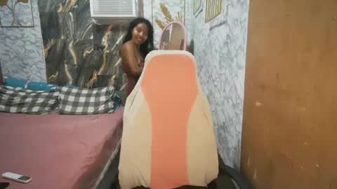 Snapshot of asian_janeth chatting on 03-03-26, 12:06 im janeth single mom online show from 03-03-26, 12:06