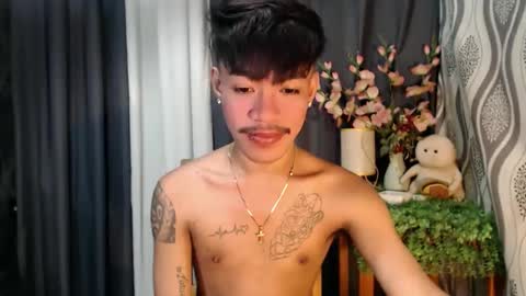 Snapshot of asian_kimxxx chatting on 10-13-25, 10:15 don online show from 10-13-25, 10:15