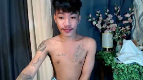 Snapshot of asian_kimxxx chatting on 11-05-25, 11:43 don online show from 11-05-25, 11:43