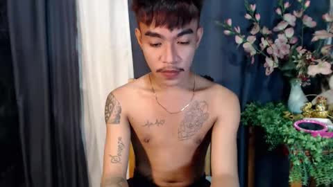 Snapshot of asian_kimxxx chatting on 11-21-25, 05:00 don online show from 11-21-25, 05:00