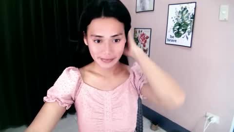 Snapshot of asian_kristellex chatting on 10-14-25, 10:38 KRISTELLE online show from 10-14-25, 10:38