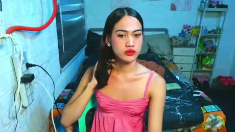 Snapshot of asian_loraine chatting on 06-24-26, 05:17 LOVELY LORAINE online show from 06-24-26, 05:17